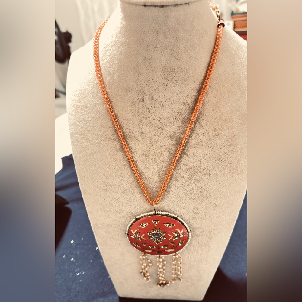 Elegant Red and Gold Kundan Pendant Necklace
